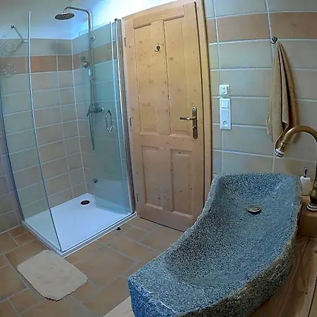 Roubenka Pod Capim Vrchem Hotel