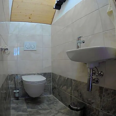 Roubenka Pod Capim Vrchem Hotel Vernirovice
